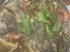 小溪鱼煲-李东农庄(中南百草园地标店)