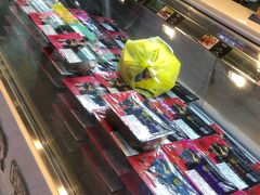 -周黑鸭(北京海淀区新中关店)