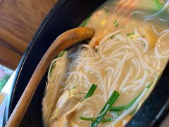 羊肚菌·传统过桥米线-勺子米线·云南传统小吃市集(四方街店)