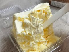 咸芝白脱蛋糕-红宝石·鲜奶小方·海派西点房(长阳店)