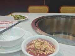 -鲁员外地锅鸡地锅鱼(古墩路店)