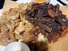 炸三样-大宝全猪馆(南京路店)