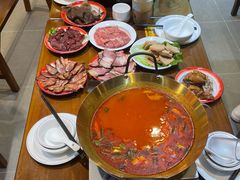 -黔多多贵州地摊火锅(木古地铁站店)