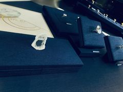 -DE BEERS 戴比尔斯(上海国金中心店)