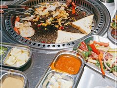 -马路牙子烧烤音乐酒馆(望京店)