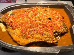 -江边城外烤全鱼(世茂广场店)