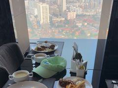 -唐拉雅秀酒店-西锦汇空中BBQ·思创餐厅