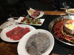 极品鲜毛肚-好汉锅园林秘制老火锅 柴火霸王鸡(金沙店)