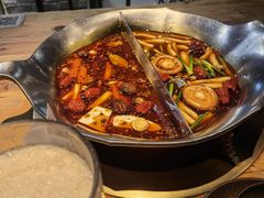 台式麻辣锅-湊湊火锅·茶憩(杭州湖滨银泰in77店)