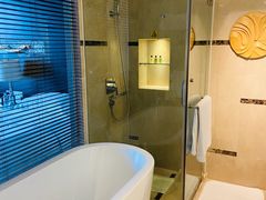 -青岛海尔洲际酒店