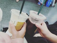 -星巴克臻选(莘庄仲盛店)