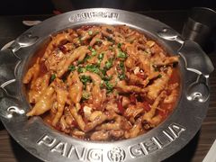 鸡爪煲-胖哥俩肉蟹煲(悦荟广场店)