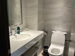 -白玉兰酒店(上海田子坊马当路地铁站店)