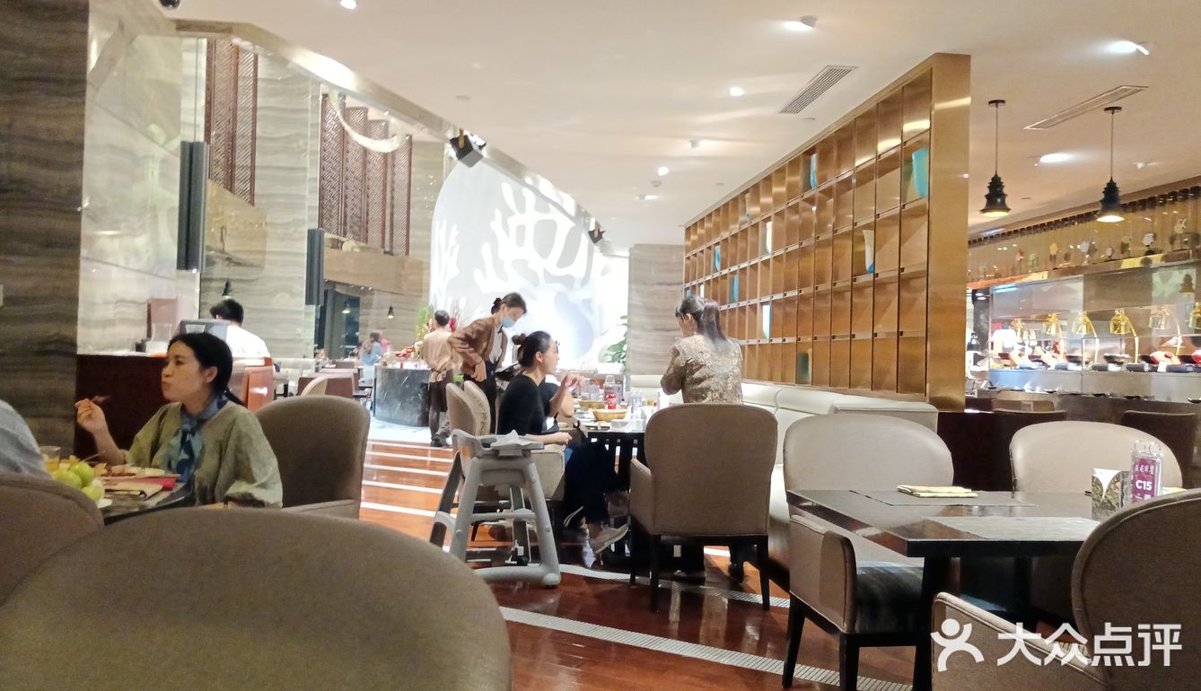 希尔顿海鲜自助餐[调皮][调皮][调皮][调皮]