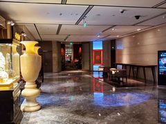 -恰餐厅及酒吧 CHAR Bar & Grill (北京丽都皇冠假日店)