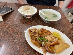 -猪脚洪隆江猪脚饭