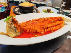 -梅利汴京烤鸭•开封豫菜地标店(东大街店)