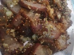 -香猪美食(中心店)