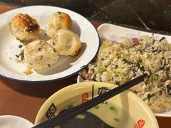 -舒蔡记生煎菜饭(云南中路店)