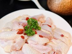 -得意咚瓜·顺德鱼生·冬瓜火锅(深圳首店)
