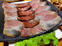 舌尖上的美味火腿-老滇山寨•云南特色菜•地方菜•民族风情歌舞表演(金碧店)