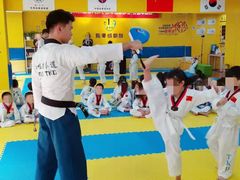 -哈喽实战跆拳道·跳绳·体能(慈云寺馆)