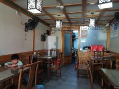 -街头顶黄记馄饨王(中山中路店)