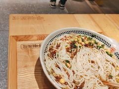 -呼啦面馆·头牌豌杂面(珠江国际B区店)