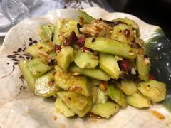 拍黄瓜-燚店·铁板鱼蛙·烤肉·烤串(北新桥店)