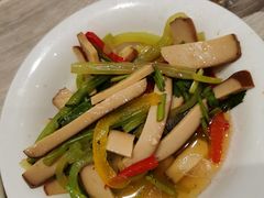 -康师傅私房牛肉面(马泉营奥莱店)