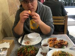 -YI PIN JU 一品居中餐厅 中国超市