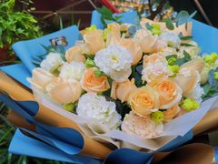 -潋滟花艺工作室(凌香里店)