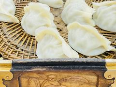 牛肉蒸饺-西安贾三灌汤包·回坊小吃·清真炒菜(北院门总店)