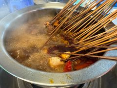 -牛华周记麻辣烫起源店