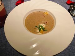 松茸蘑菇汤-弦月窗LUNETTE BY AMANDA(复兴路店)