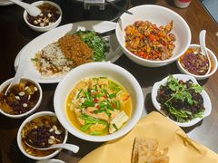 -味上湘菜馆(岳麓山店)