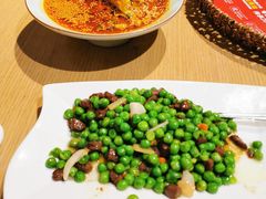 -渝信川菜 · 川味家常菜(财富购物中心店)