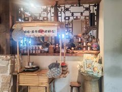 -包整·丝娃娃(一览甲秀楼风景店)