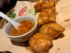 -大头虾越式风味餐厅(光明广场店)