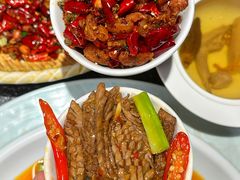 -万重锦·人文川菜馆(骡马市店)