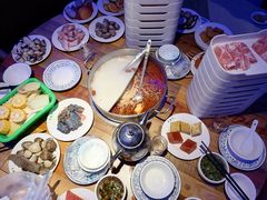 -蒙肥羊·酸汤潮牛·鲜牛肉火锅烤肉自助(岗顶店)