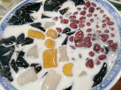 -赵记传承特色牛奶甜品(泉城广场店)