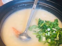招牌鲜虾粥-颐和•海鲜砂锅粥•啫啫煲(奥林匹克广场店)
