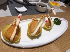 金牌榴莲酥-宴会中心