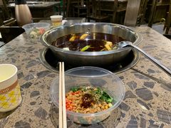 -肖肖酸萝卜鱼火锅(总店)