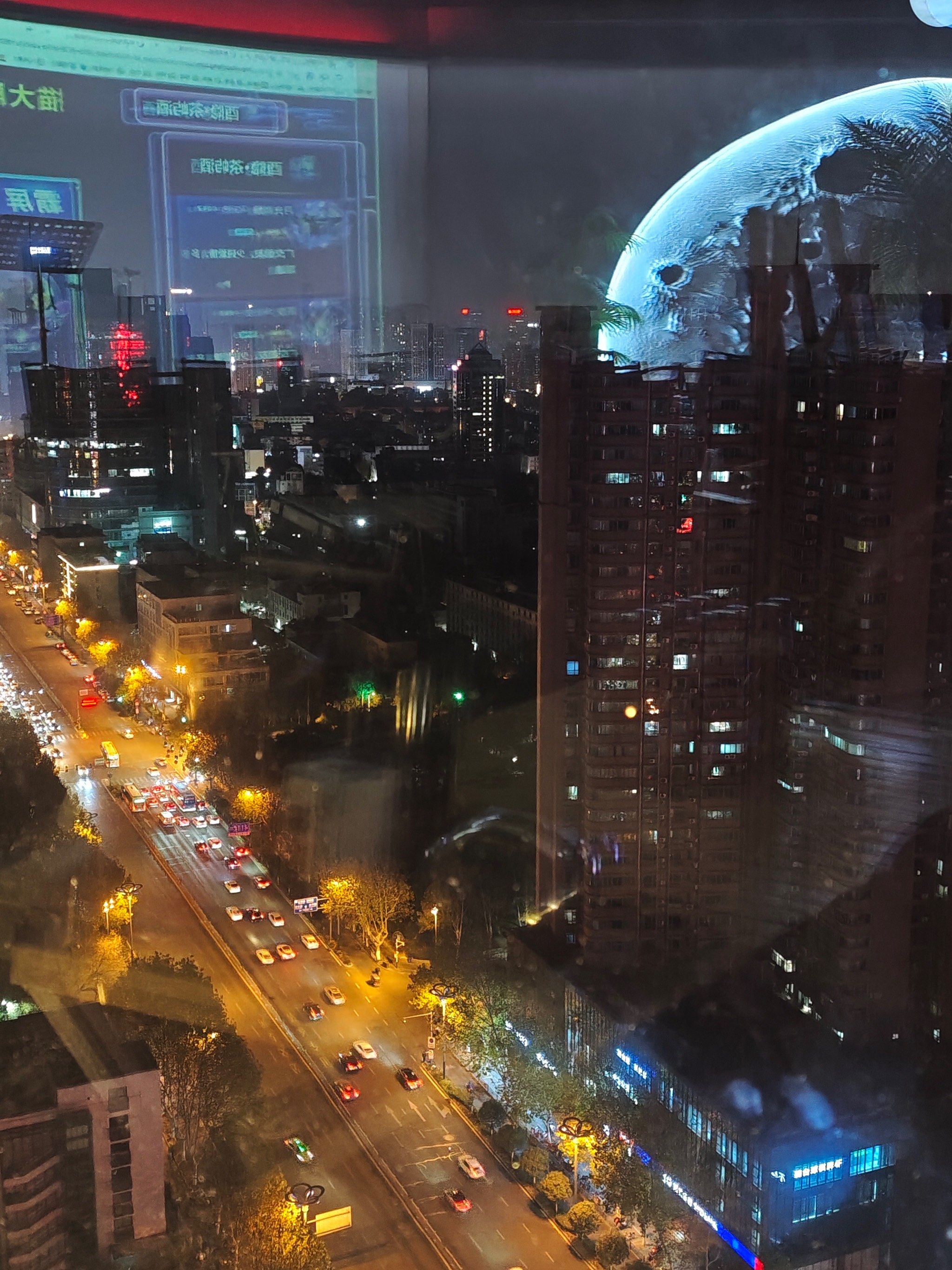 在28层高楼俯瞰城市夜景再喝点~是什么体验?