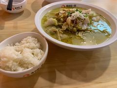 葱香酸菜鱼-鱼你在一起(海淀航天桥店)