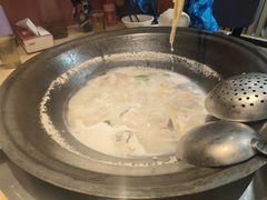 -陈大锅·岳阳鱼馆·地道岳阳菜(美食街店)