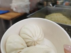 鲜肉包-家阳赵师傅油饼包烧麦(粮道街店)