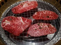 -山川小町·极番烧肉(新地假日广场店)